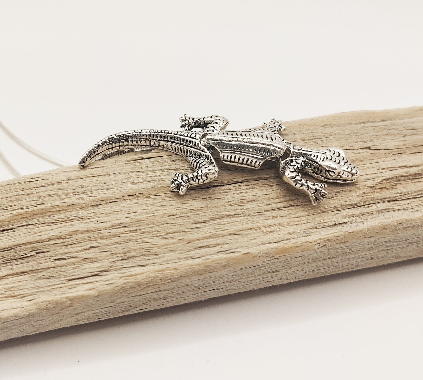 Lizard Articulated Pendant Necklace